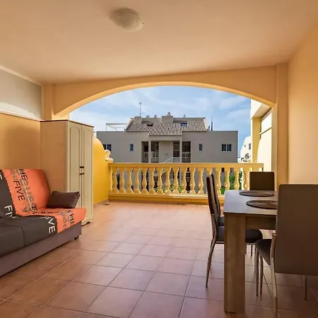 Bright Retreat With Lush Outdoor Space