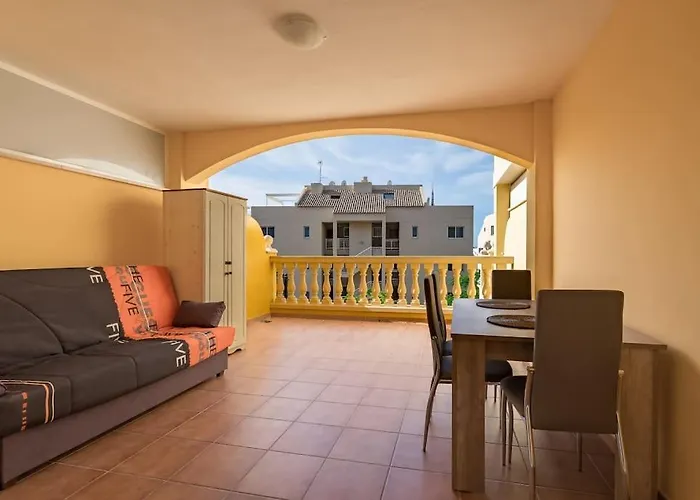 Bright Retreat With Lush Outdoor Space