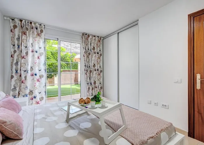 Bright Retreat With Lush Outdoor Space